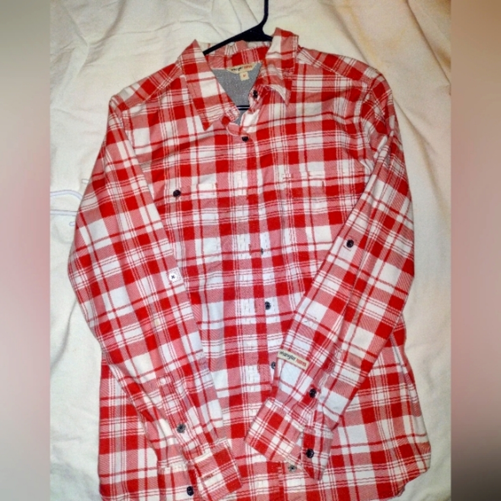 Women's button up Wrangler sz M